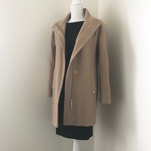 Timeless Ellen Tracy Tan Jacket 🧥